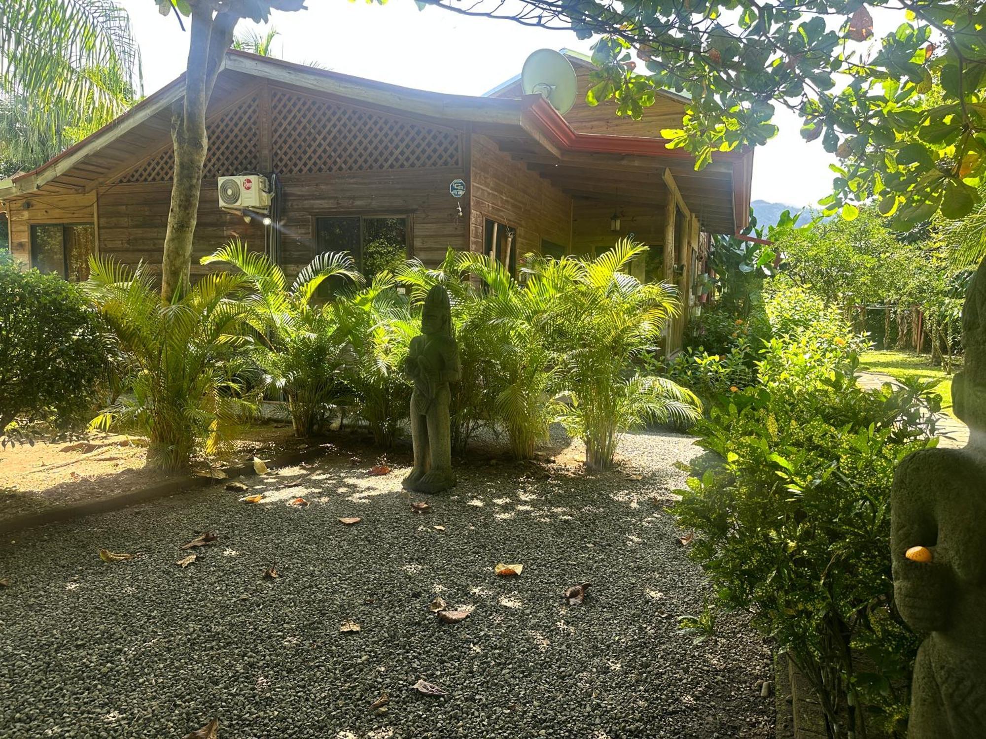 Uvita Oasis Retreat With Villa Cabins And Apartment Εξωτερικό φωτογραφία